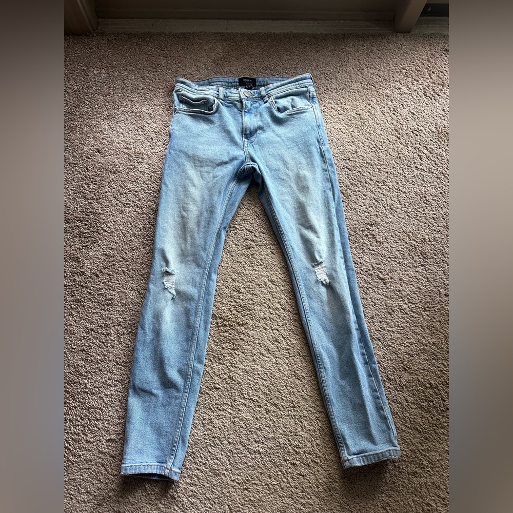 Forever21 Knee-Ripped Slim Fit Jeans